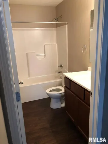 $450,000 | 1105 North Monroe Street, Unit AD, Marion, IL 62959