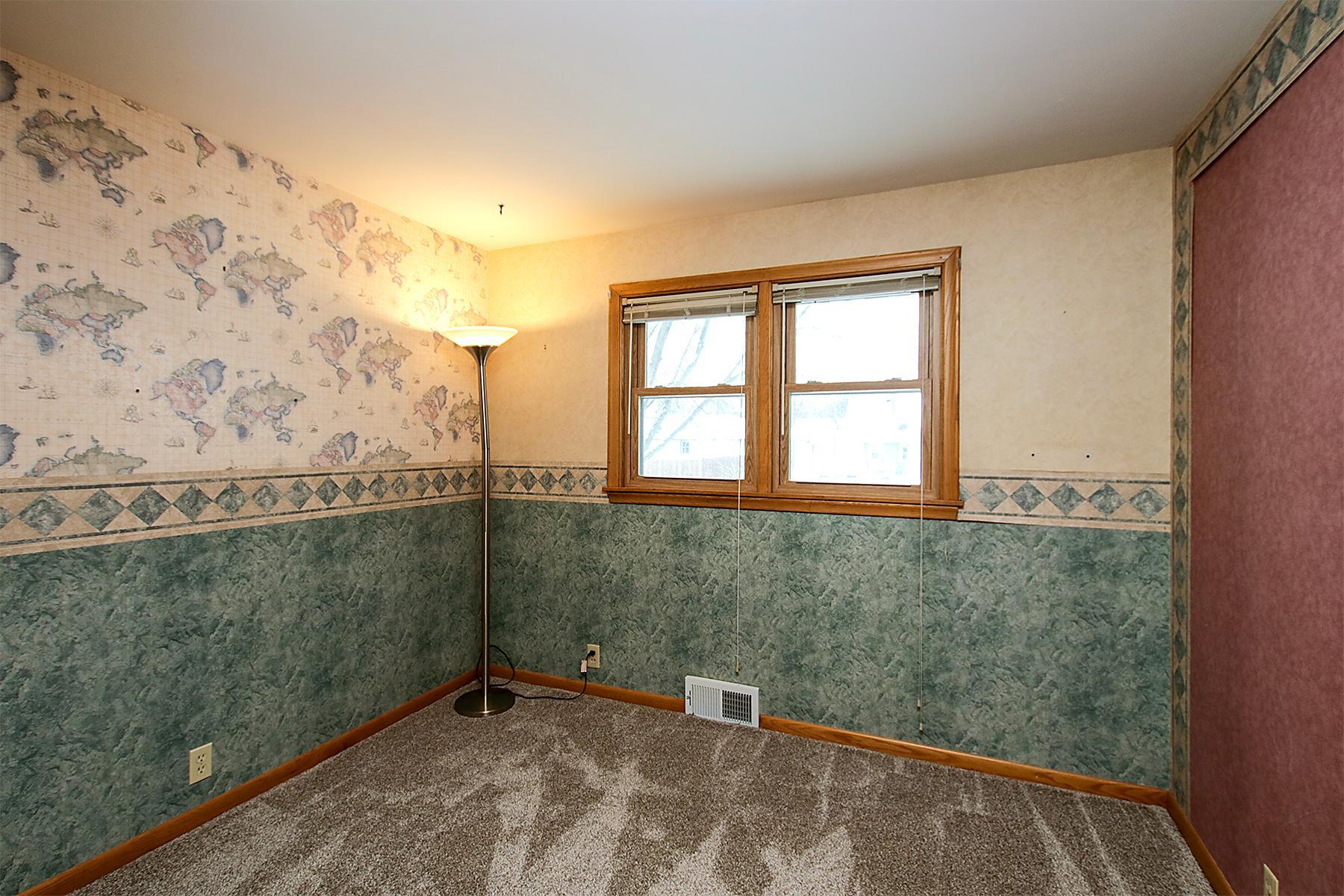 620 4th Avenue Southwest Hutchinson, MN 55350 - Photo 12 of 23