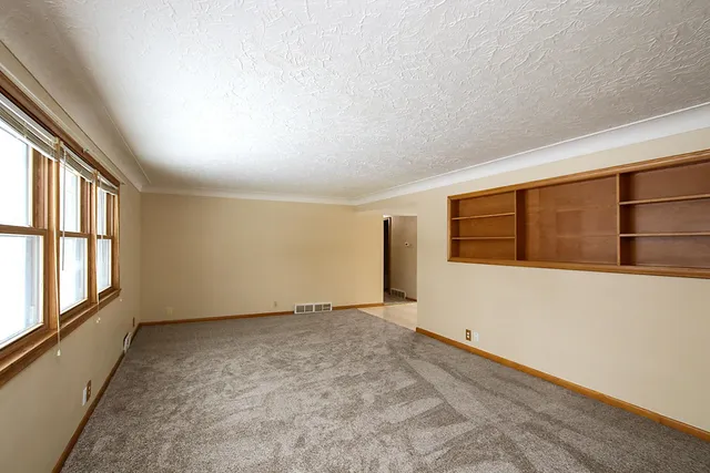 $264,900 | 620 4th Avenue Southwest, Hutchinson, MN 55350