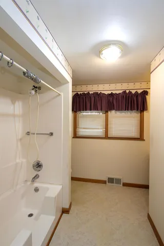 $264,900 | 620 4th Avenue Southwest, Hutchinson, MN 55350