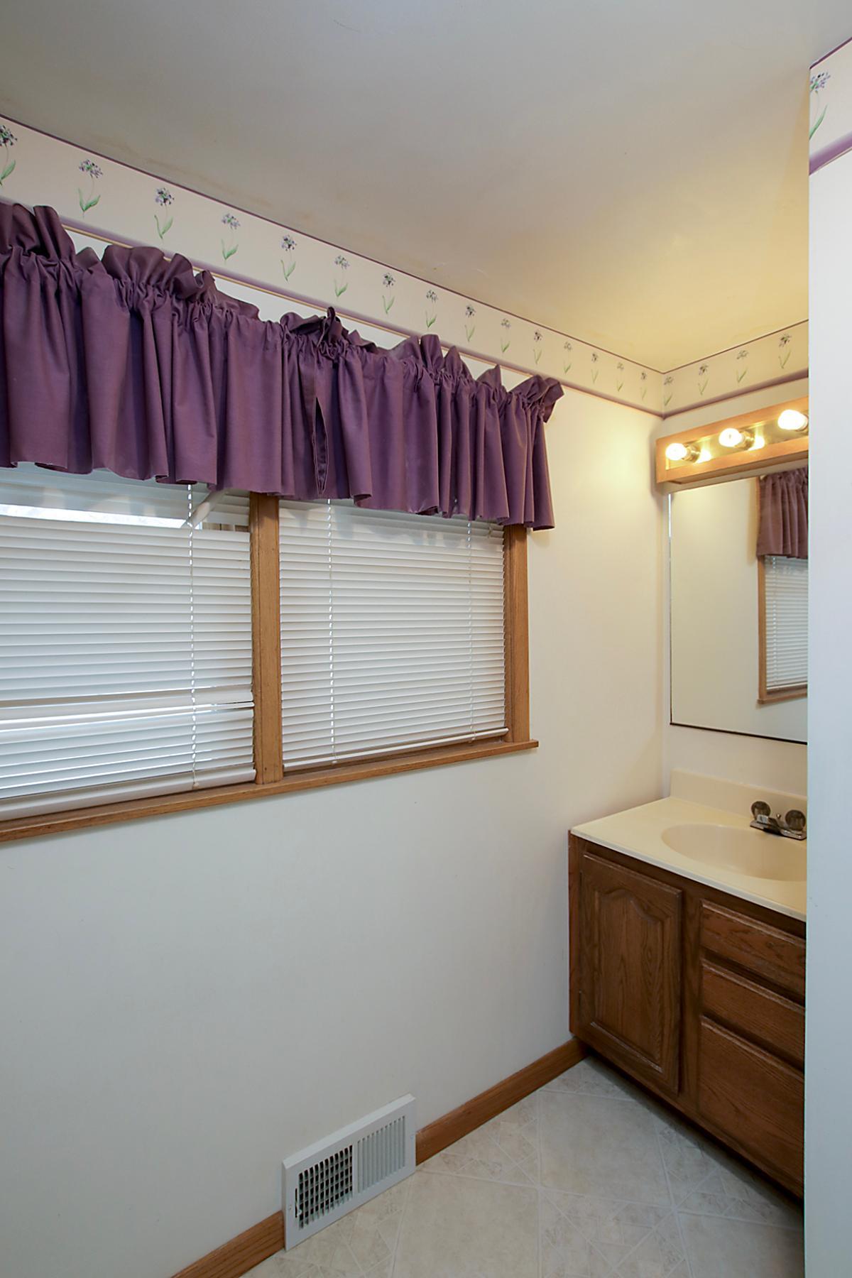 620 4th Avenue Southwest Hutchinson, MN 55350 - Photo 10 of 23