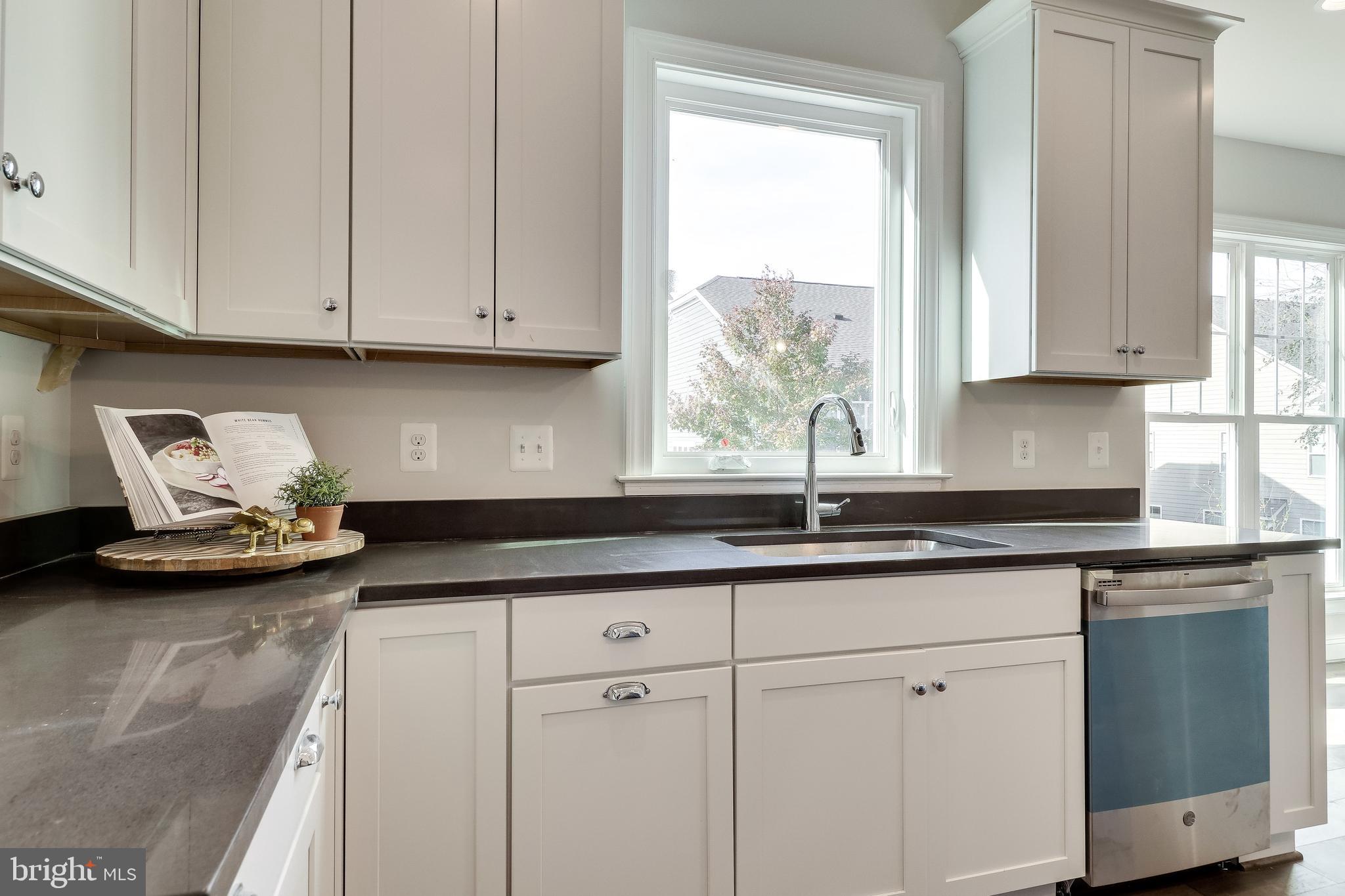 8126 Fort Hunt Road Alexandria, VA 22308 - Photo 15 of 25 Gallery Image 15