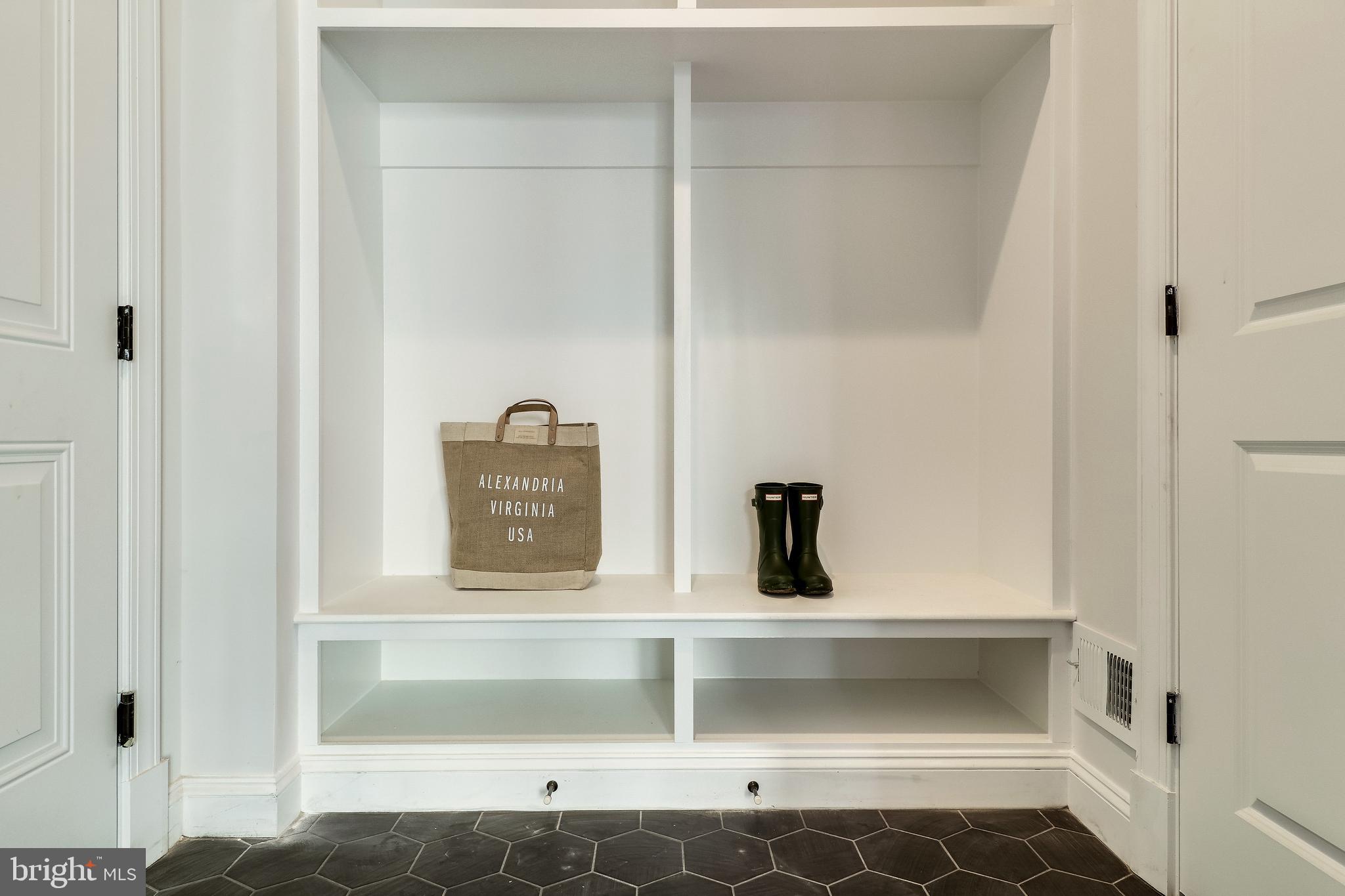 8126 Fort Hunt Road Alexandria, VA 22308 - Photo 20 of 25 Gallery Image 20