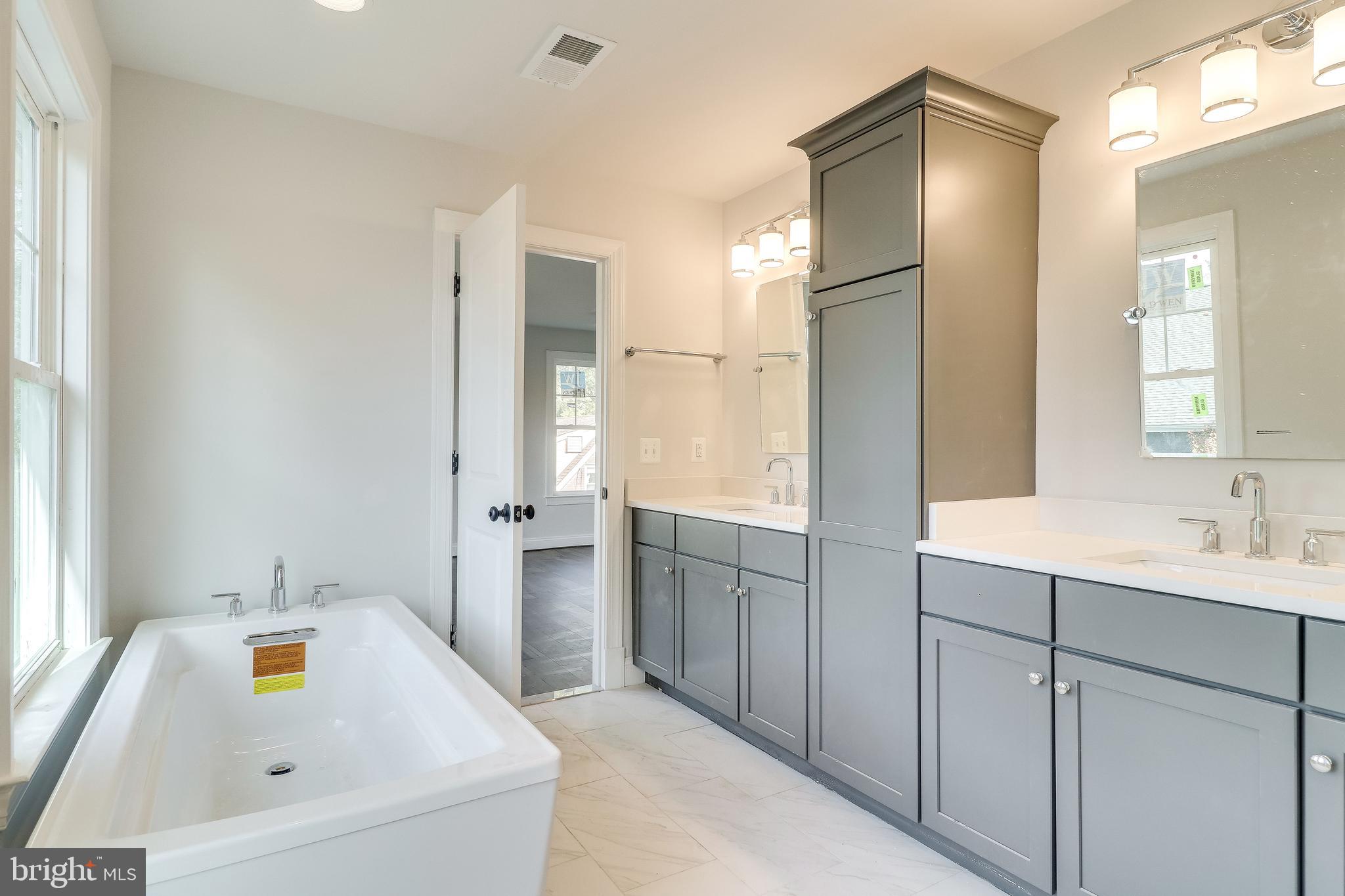 8126 Fort Hunt Road Alexandria, VA 22308 - Photo 5 of 25 Gallery Image 5