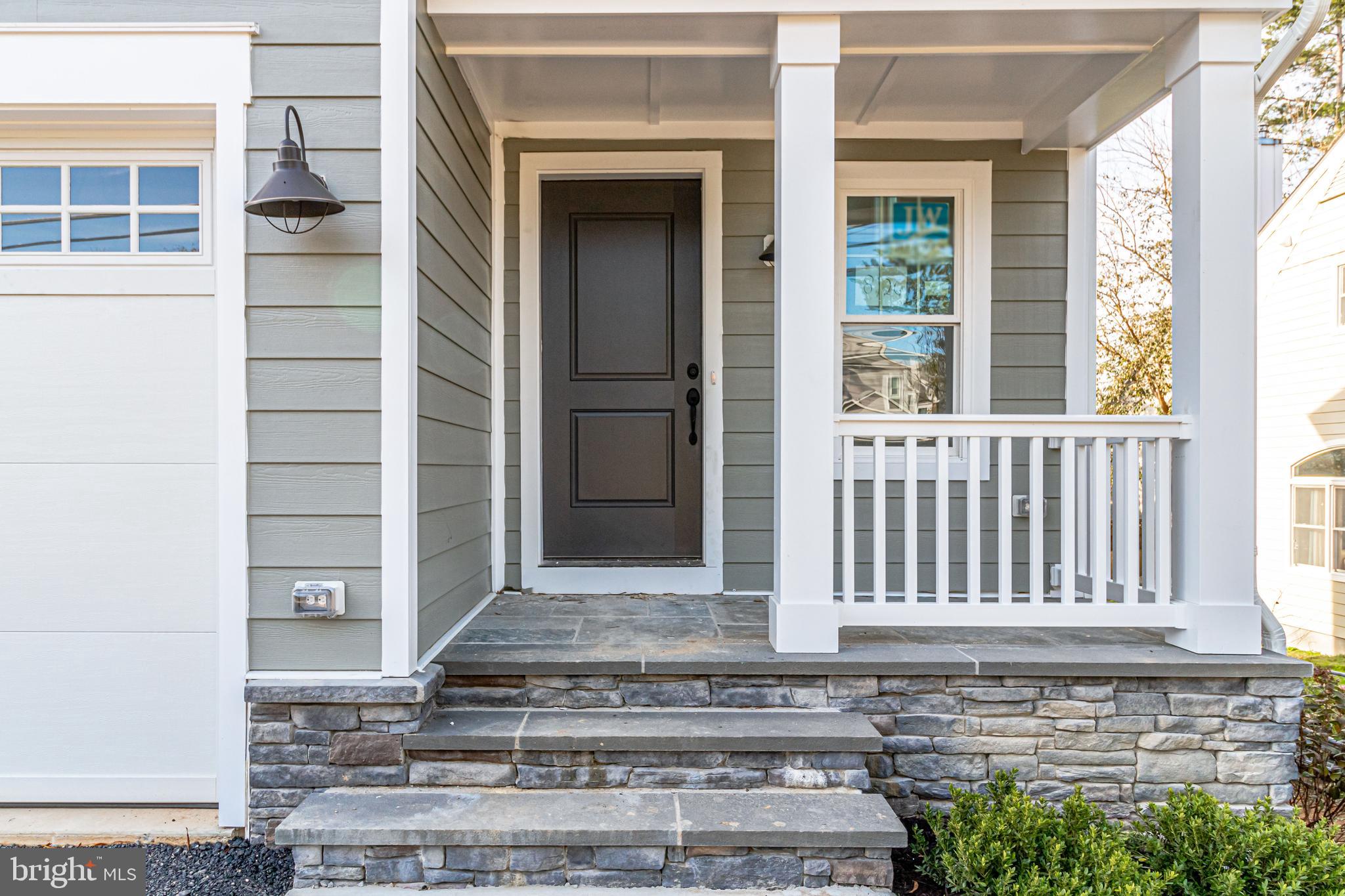 8126 Fort Hunt Road Alexandria, VA 22308 - Photo 7 of 25 Gallery Image 7