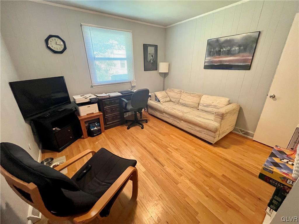 1295 Stark Road Bethlehem, PA 18017 - Photo 24 of 36 a living room with furniture and a window