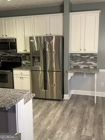 $2,800 | 1221 River Rush Lane Northeast, Conyers, GA 30012