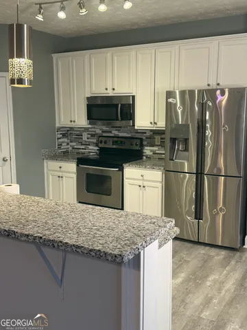 $2,800 | 1221 River Rush Lane Northeast, Conyers, GA 30012