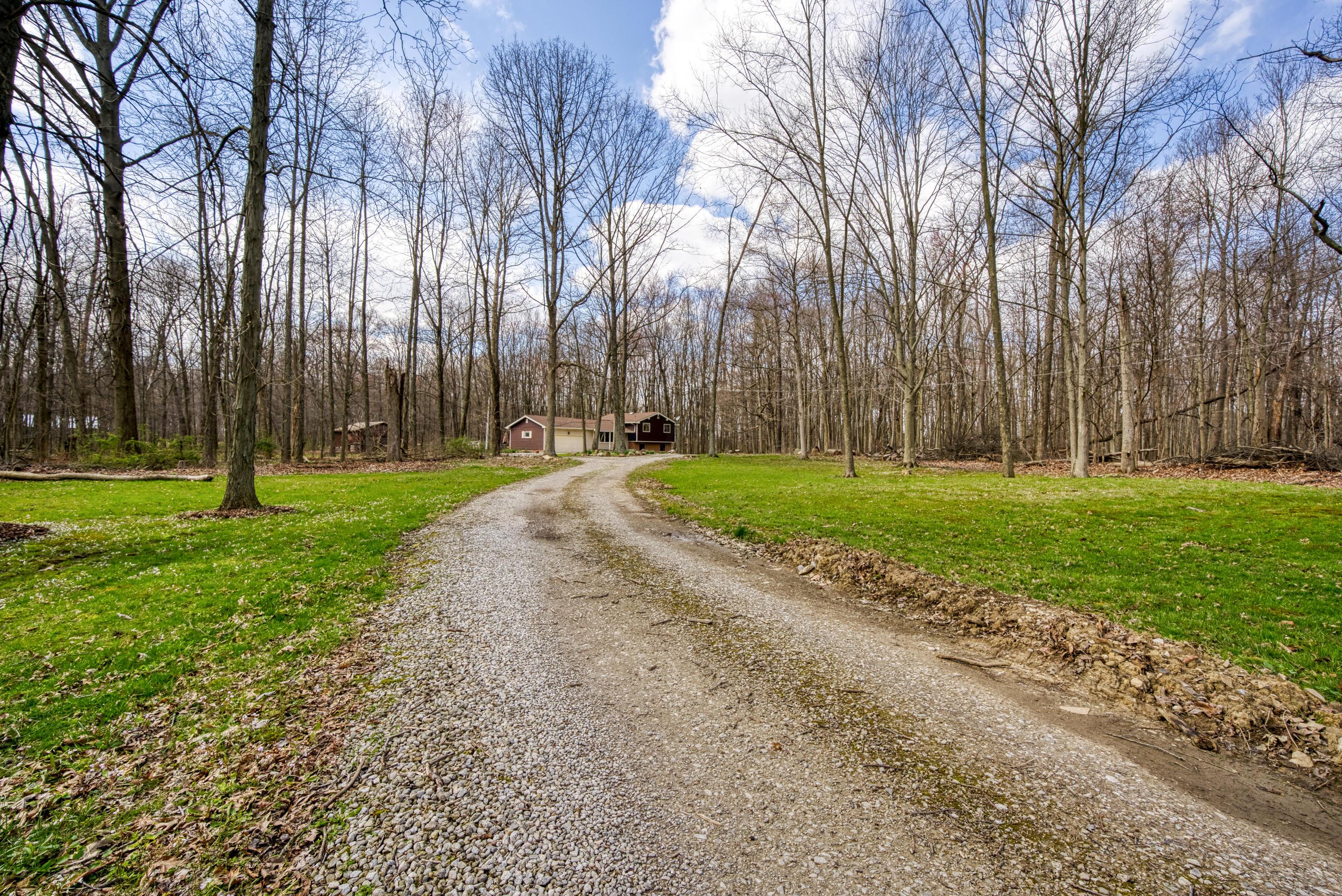 6725 Lane Road Centerburg, OH 43011 - Photo 5 of 107 Gallery Image 5