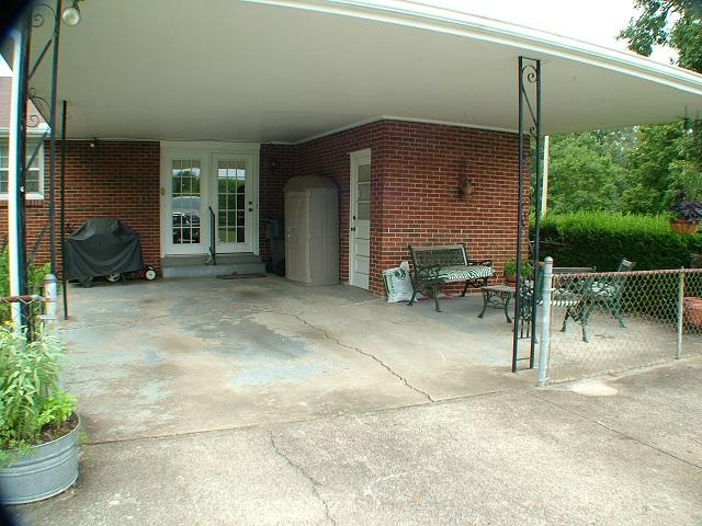 2086 Landon Road Clarksville, TN 37043 - Photo 19 of 20 Covered Patio