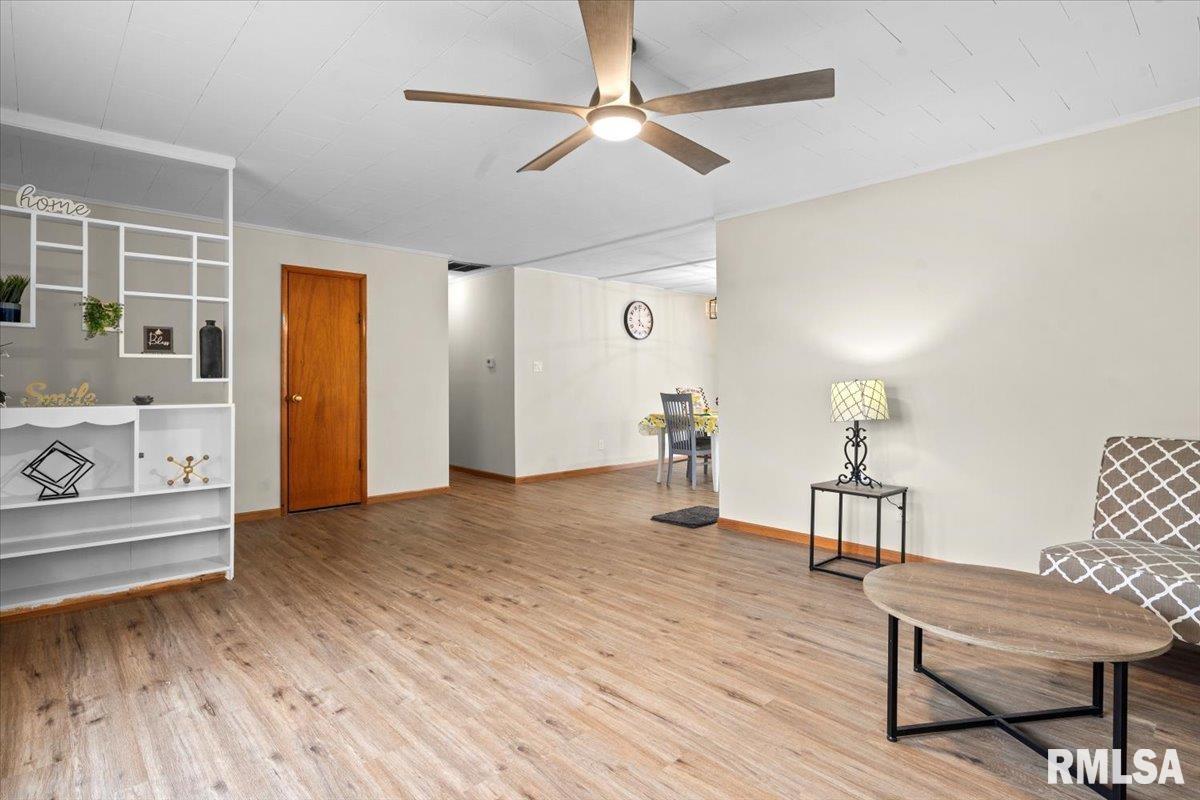 2680 Tozer Road Springfield, IL 62707 - Photo 6 of 37