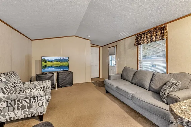 $99,000 | 6 Oak Lane, Clarence, NY 14031