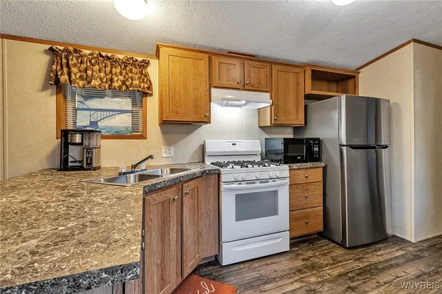 $99,000 | 6 Oak Lane, Clarence, NY 14031