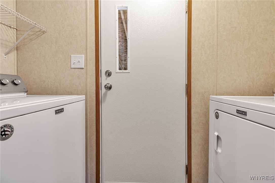 6 Oak Lane Clarence, NY 14031 - Photo 31 of 35