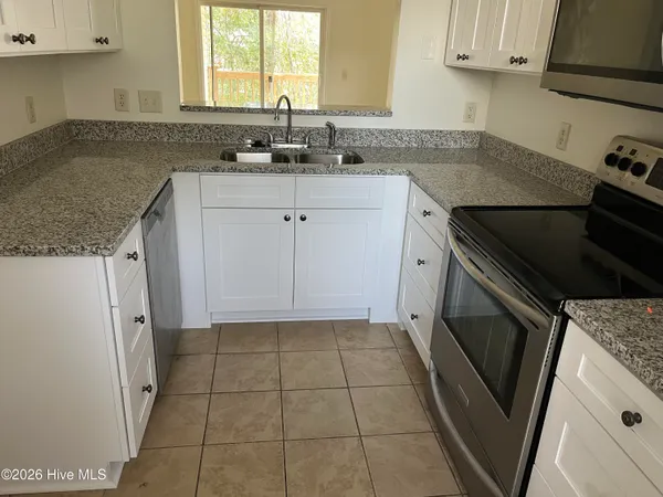 $1,675 | 5140 Greenville Loop Road, Unit D, Wilmington, NC 28409