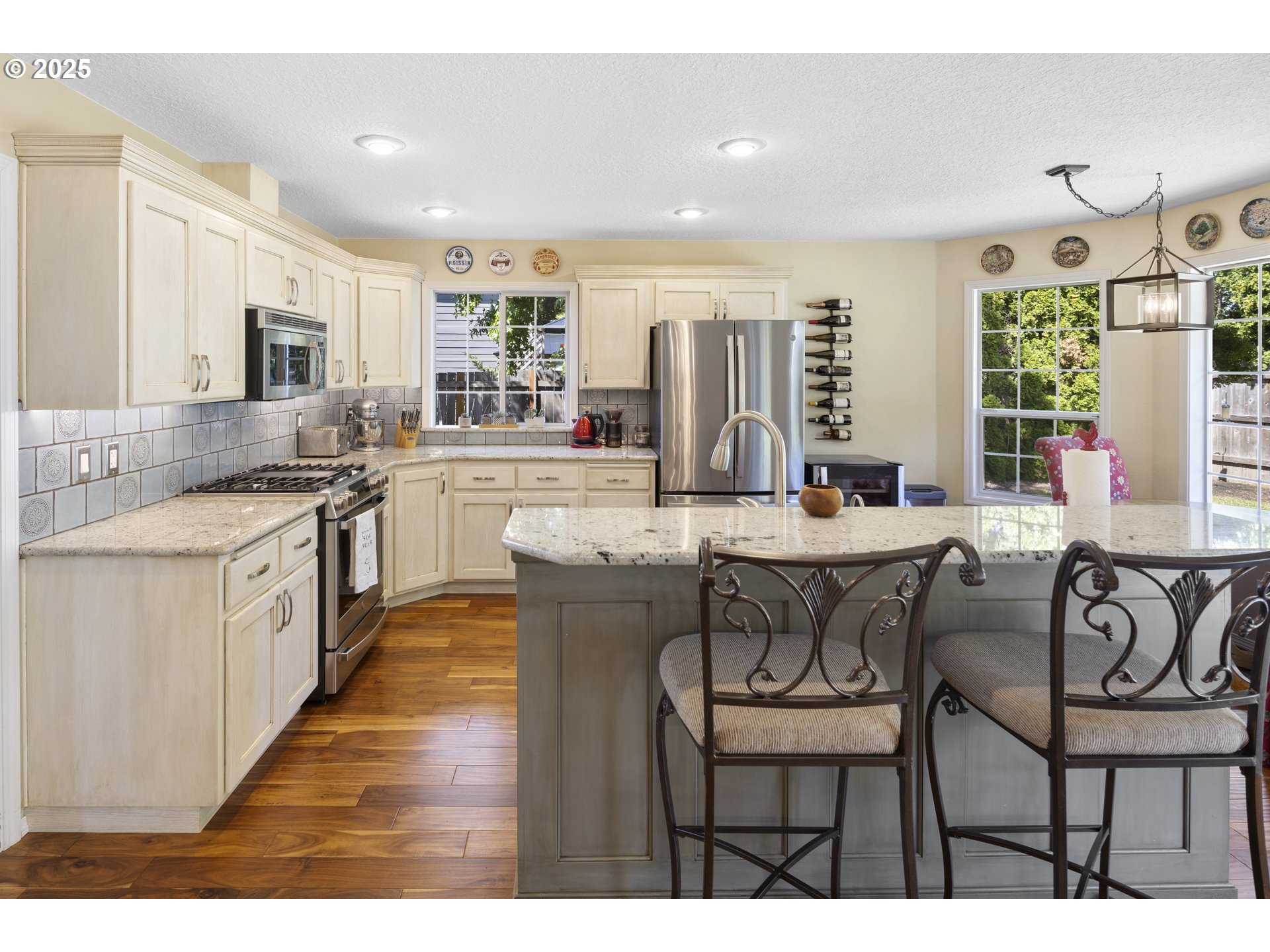 407 Mountainview Court Newberg, OR 97132 - Photo 11 of 48