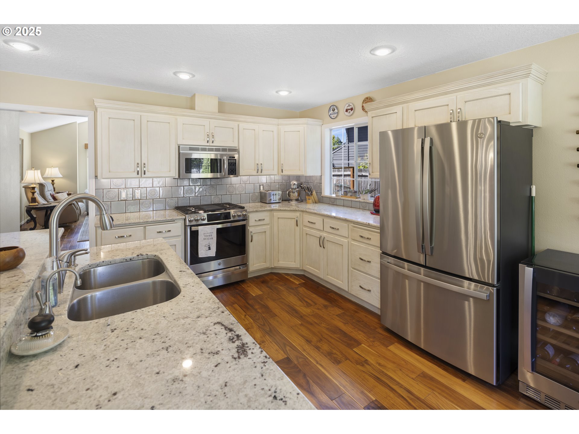 407 Mountainview Court Newberg, OR 97132 - Photo 12 of 48