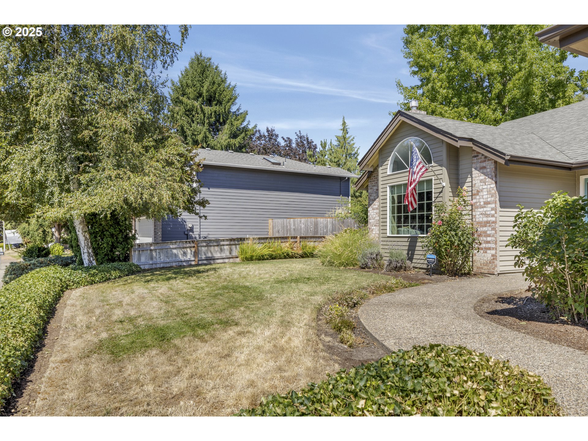 407 Mountainview Court Newberg, OR 97132 - Photo 2 of 48