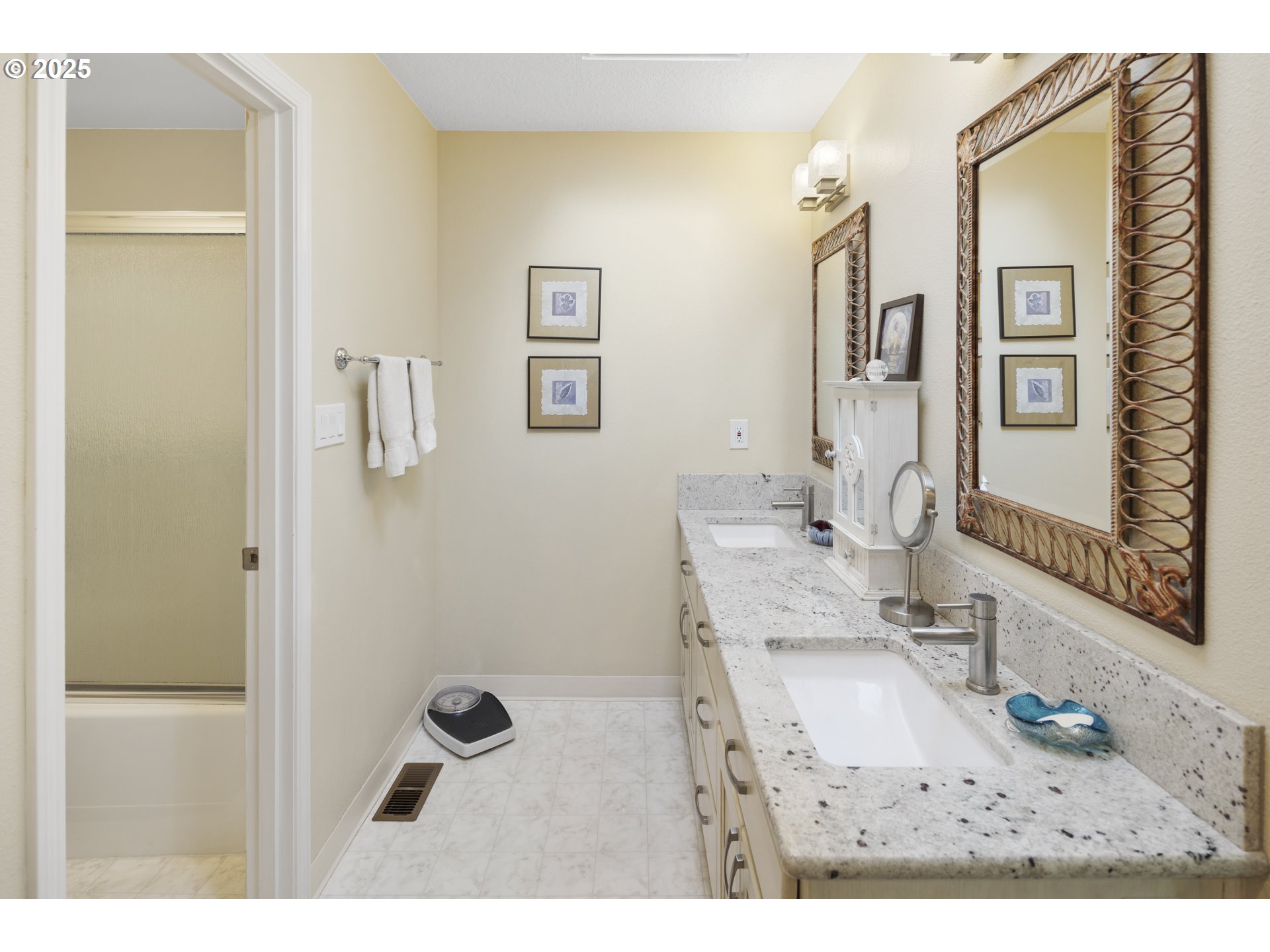 407 Mountainview Court Newberg, OR 97132 - Photo 29 of 48