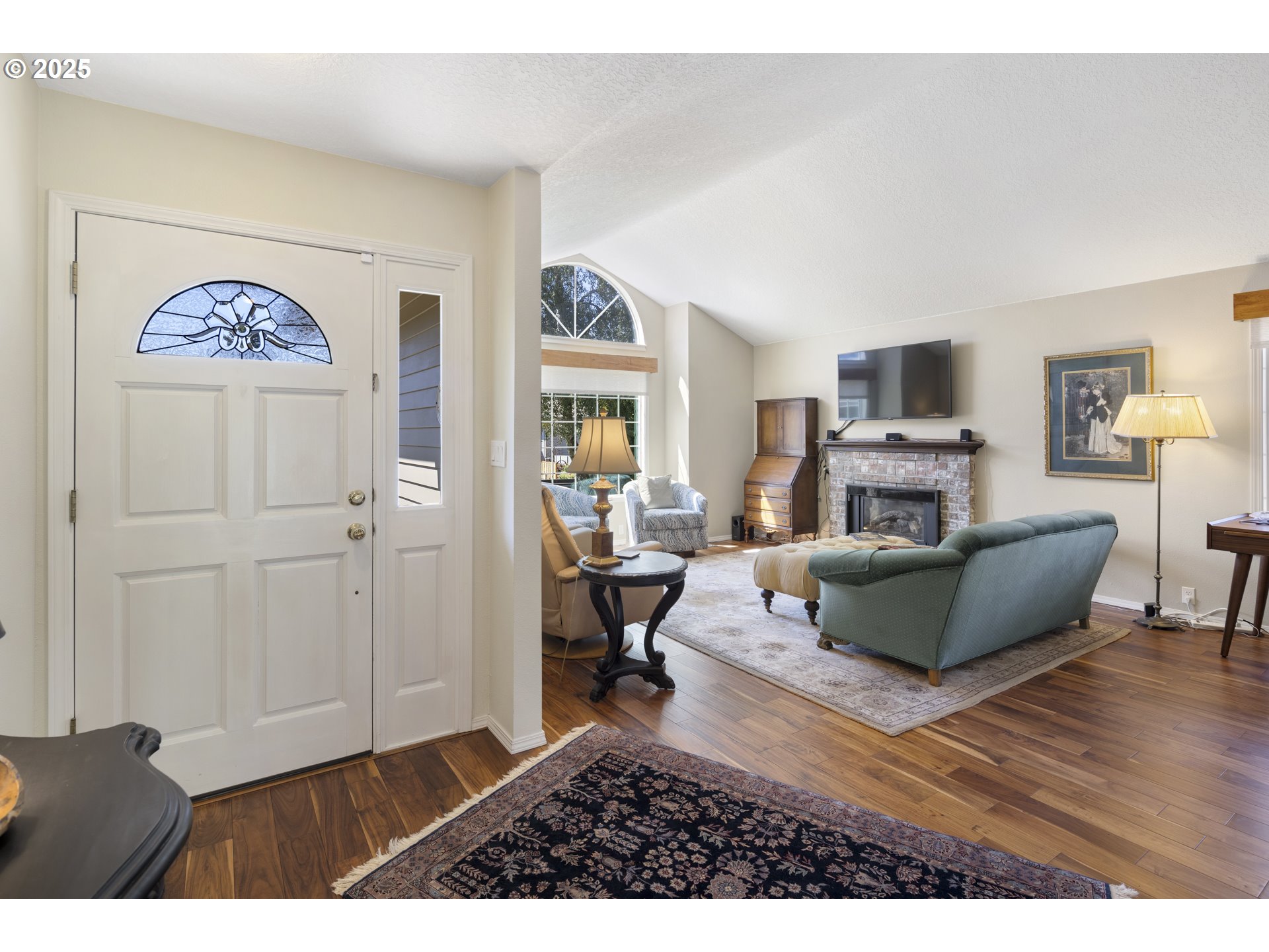 407 Mountainview Court Newberg, OR 97132 - Photo 5 of 48