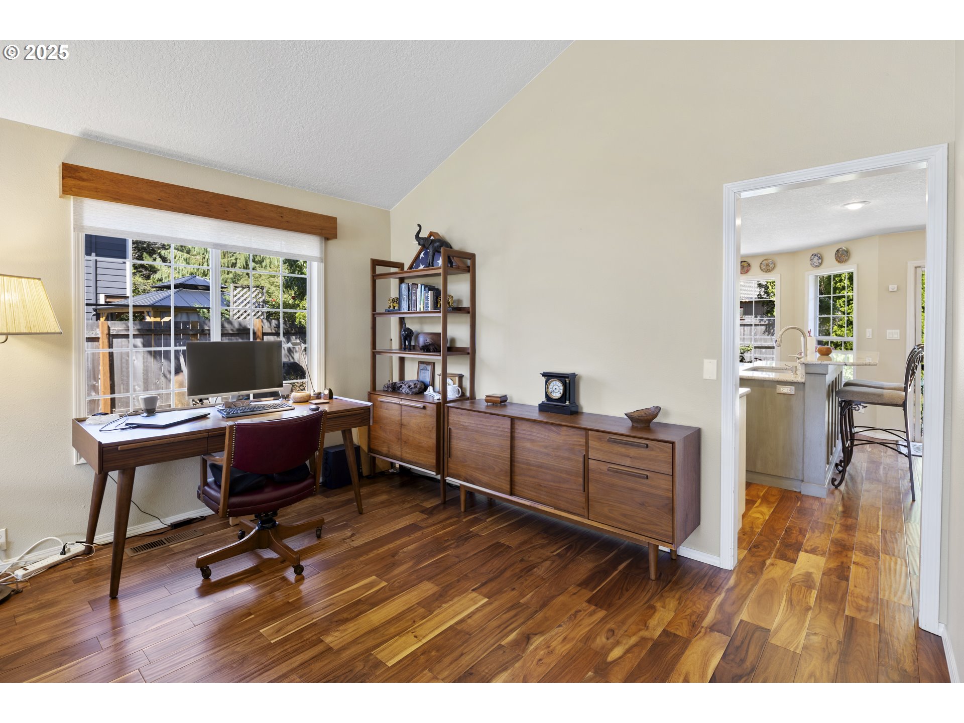 407 Mountainview Court Newberg, OR 97132 - Photo 9 of 48