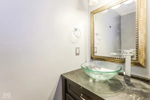 $1,950 | 1026 North New Jersey Street, Indianapolis, IN 46202