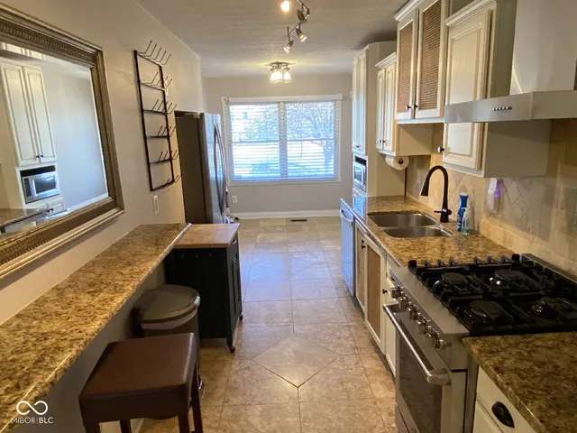 $2,100 | 1026 North New Jersey Street, Indianapolis, IN 46202