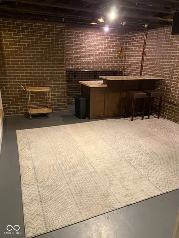 $2,100 | 1026 North New Jersey Street, Indianapolis, IN 46202