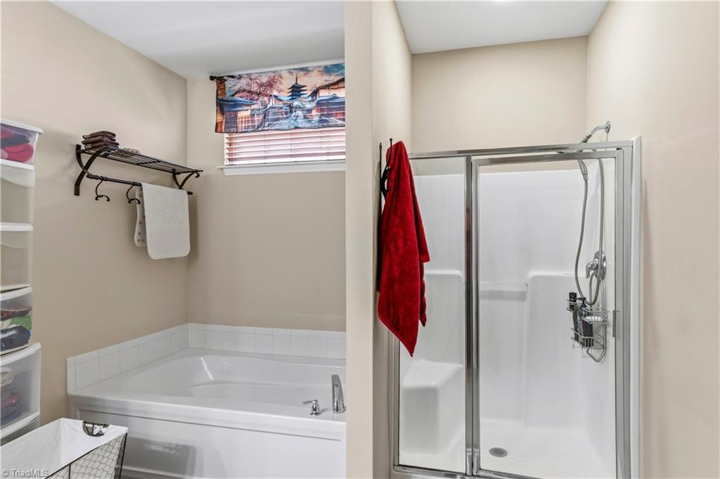 3025 Sycamore Point Trail High Point, NC 27265 - Photo 22 of 39