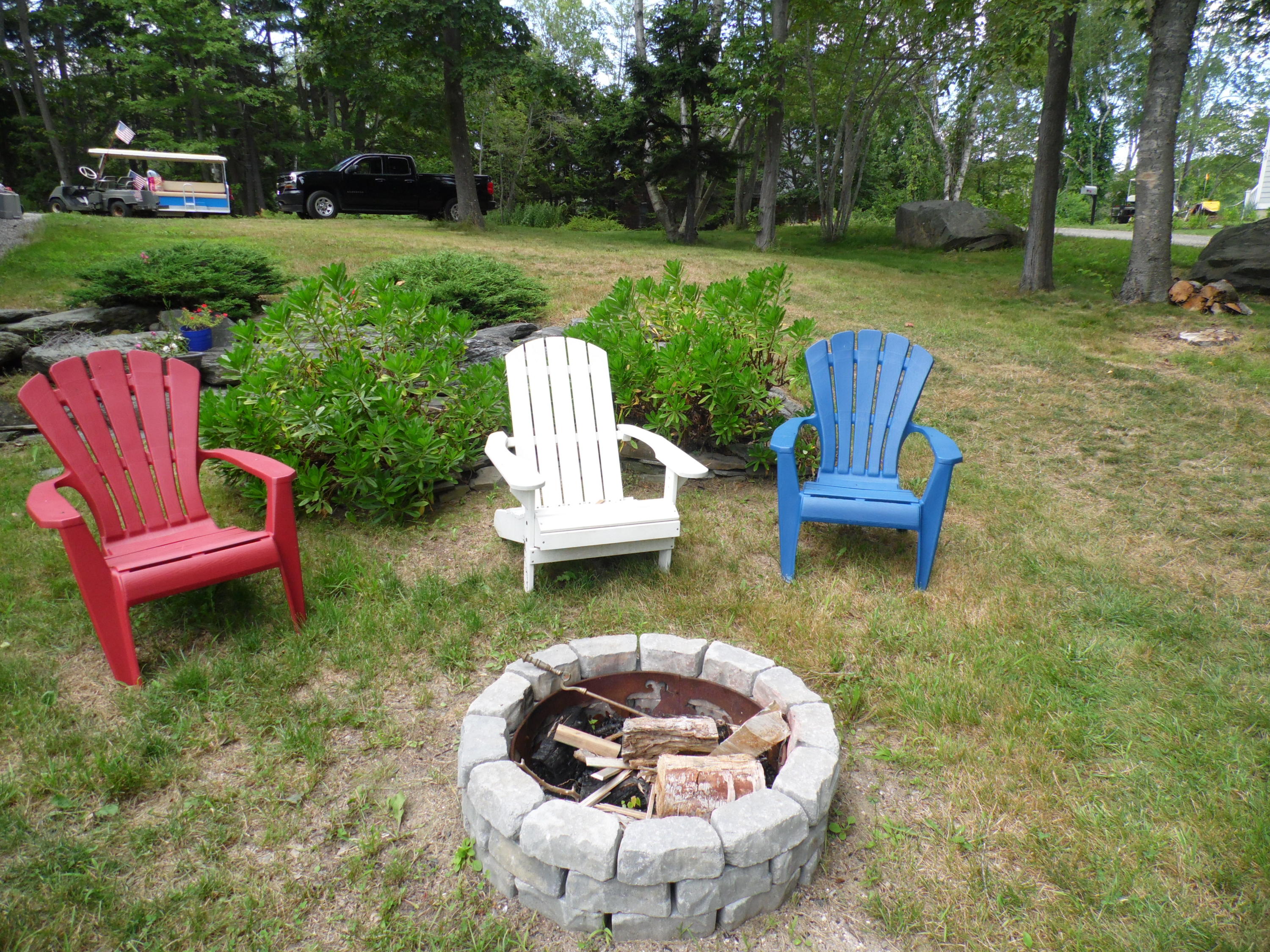 3 Sandpiper Road Portland, ME 04108 - Photo 30 of 41 3 Sandpiper front lawn firepit