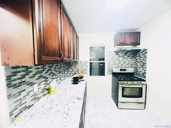 $2,600 | 177-51 105th Avenue, Unit 2 | Jamaica