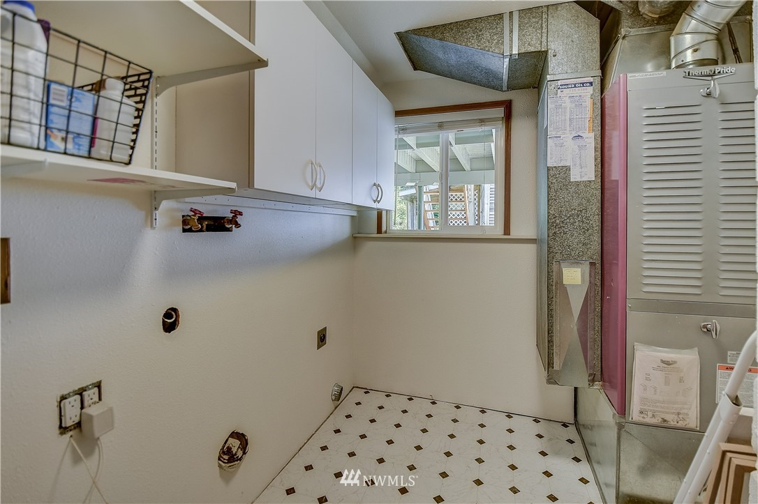 17616 Southeast Petrovitsky Road Renton, WA 98058 - Photo 16 of 25