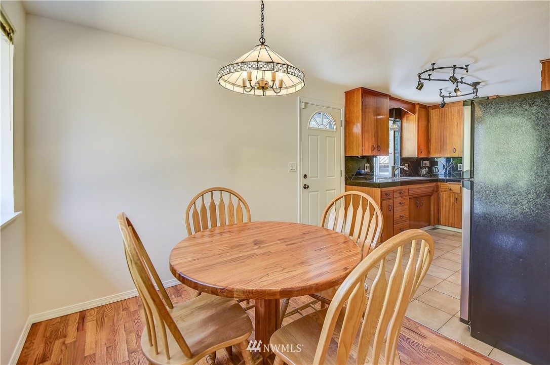 17616 Southeast Petrovitsky Road Renton, WA 98058 - Photo 5 of 25