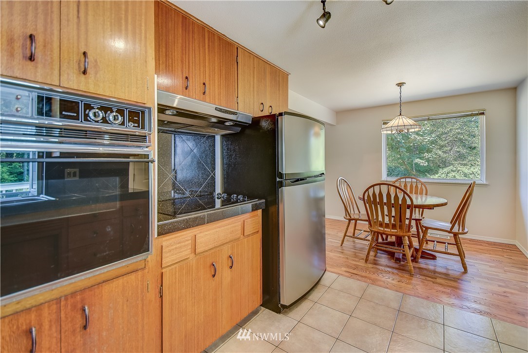 17616 Southeast Petrovitsky Road Renton, WA 98058 - Photo 9 of 25