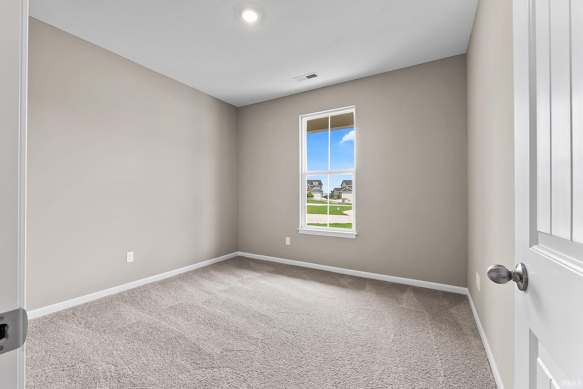 5294 Orinoco Run Fort Wayne, IN 46818 - Photo 12 of 28 Gallery Image 12