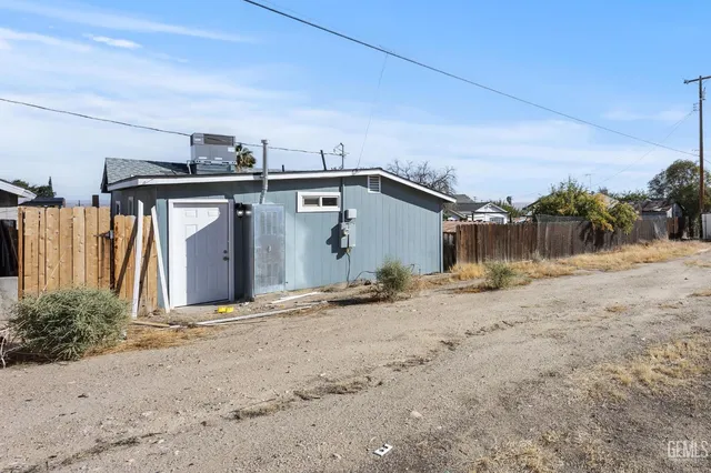 $183,900 | Undisclosed Address, Taft, CA 93268