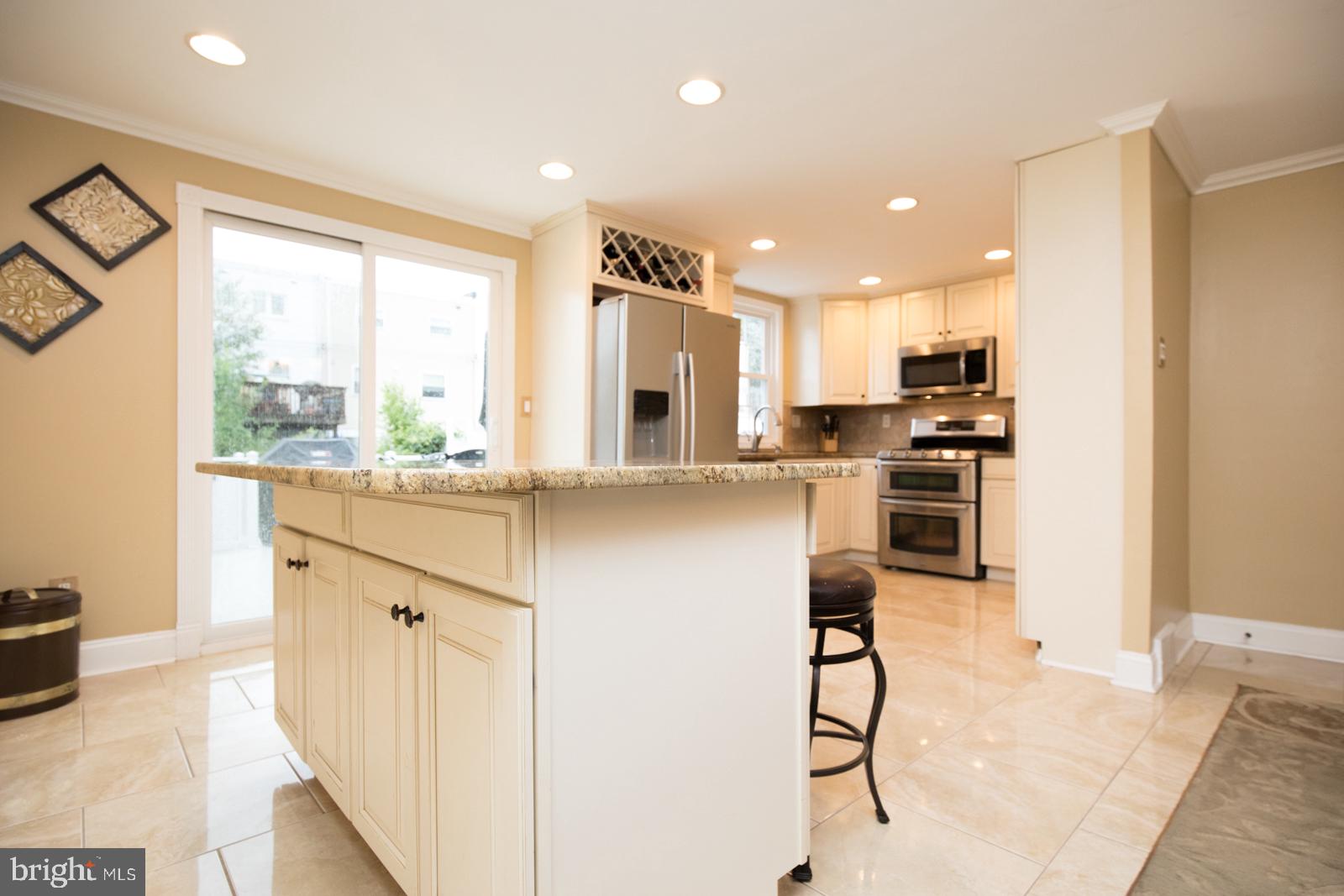 11734 Telfair Road Philadelphia, PA 19154 - Photo 11 of 46 Gallery Image 11