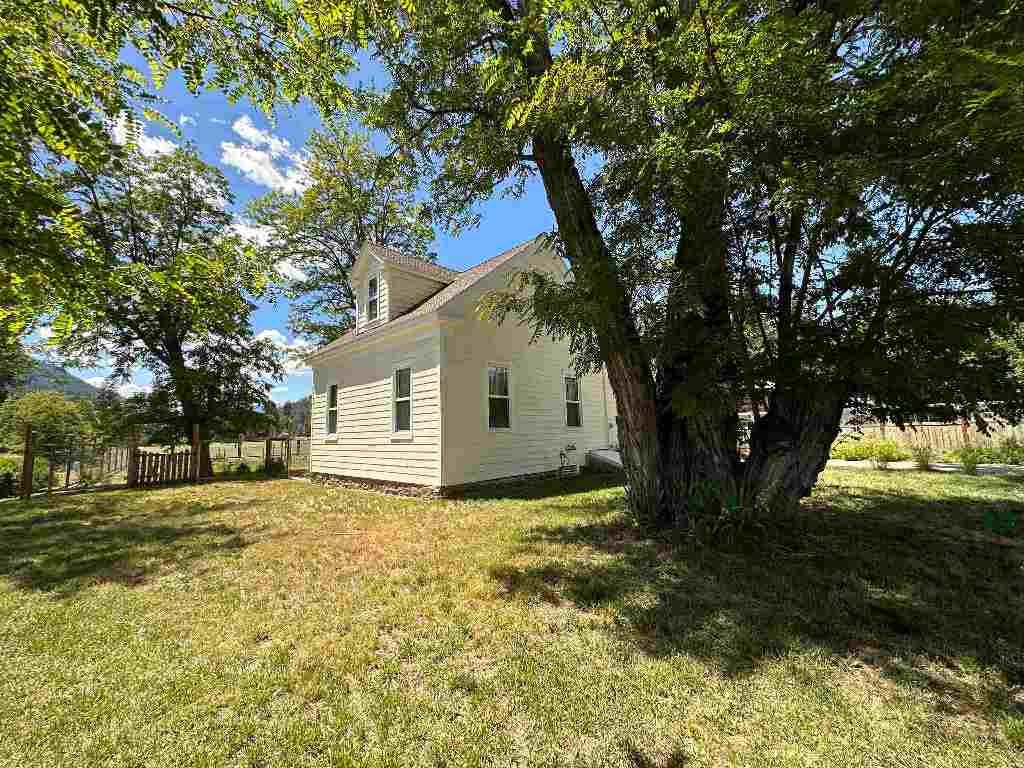 9317 Scott River Road Fort Jones, CA 96032 - Photo 3 of 47 Gallery Image 3