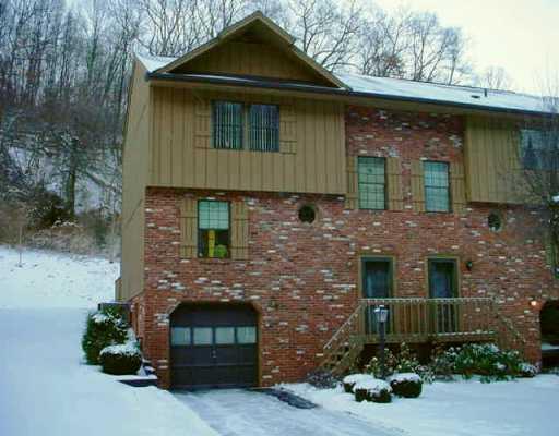 140 Old English Road Pittsburgh, PA 15237 - Photo 1 of 8 Gallery Image 1