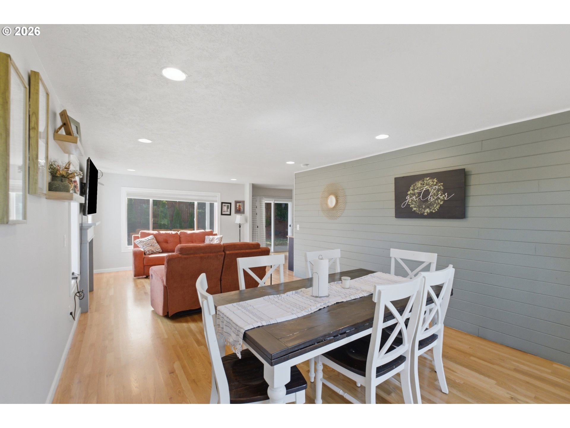 2925 Doaks Ferry Road Northwest Salem, OR 97304 - Photo 8 of 47 a view of a dining room with furniture