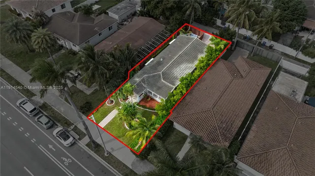 $719,500 | 1443 Hollywood Boulevard, Hollywood, FL 33020