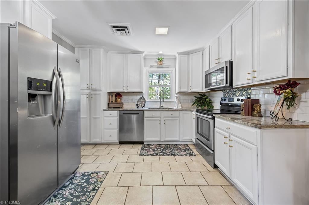 1614 Milan Road Greensboro, NC 27410 - Photo 11 of 49