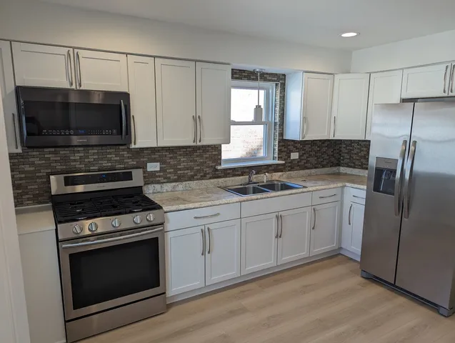 $219,900 | 8936 South Ridgeland Avenue, Chicago, IL 60617