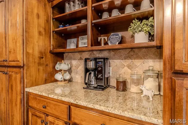 $635,000 | 959 Cobblestone Court, Lebanon, MO 65536