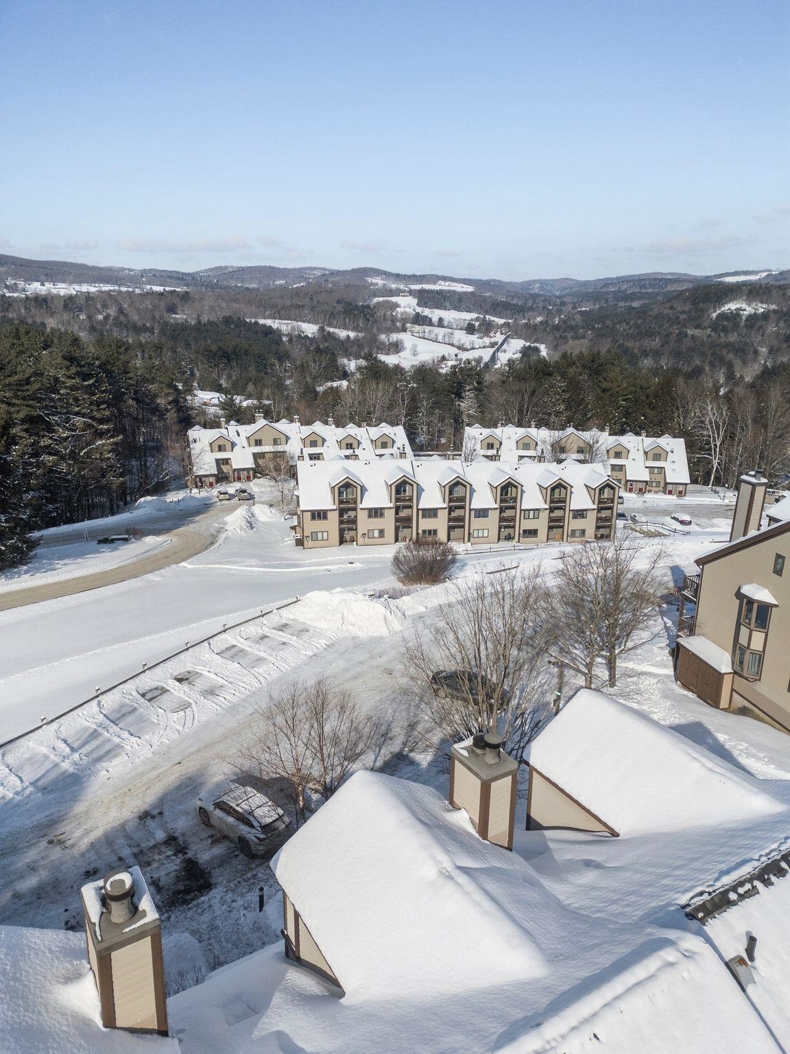 508 Mountains Edge Road Brownsville, VT 05037 - Photo 30 of 32