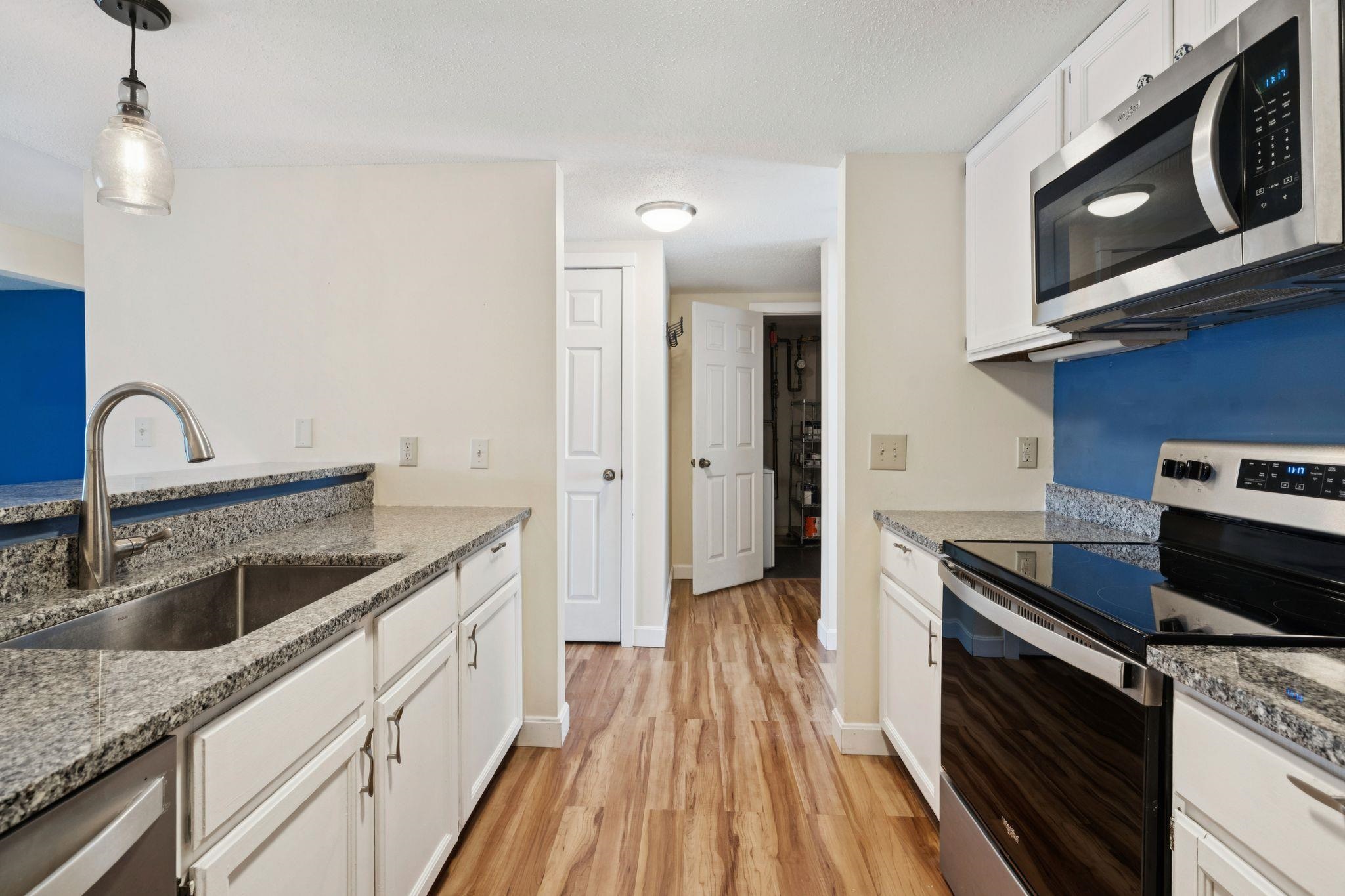 508 Mountains Edge Road Brownsville, VT 05037 - Photo 5 of 32