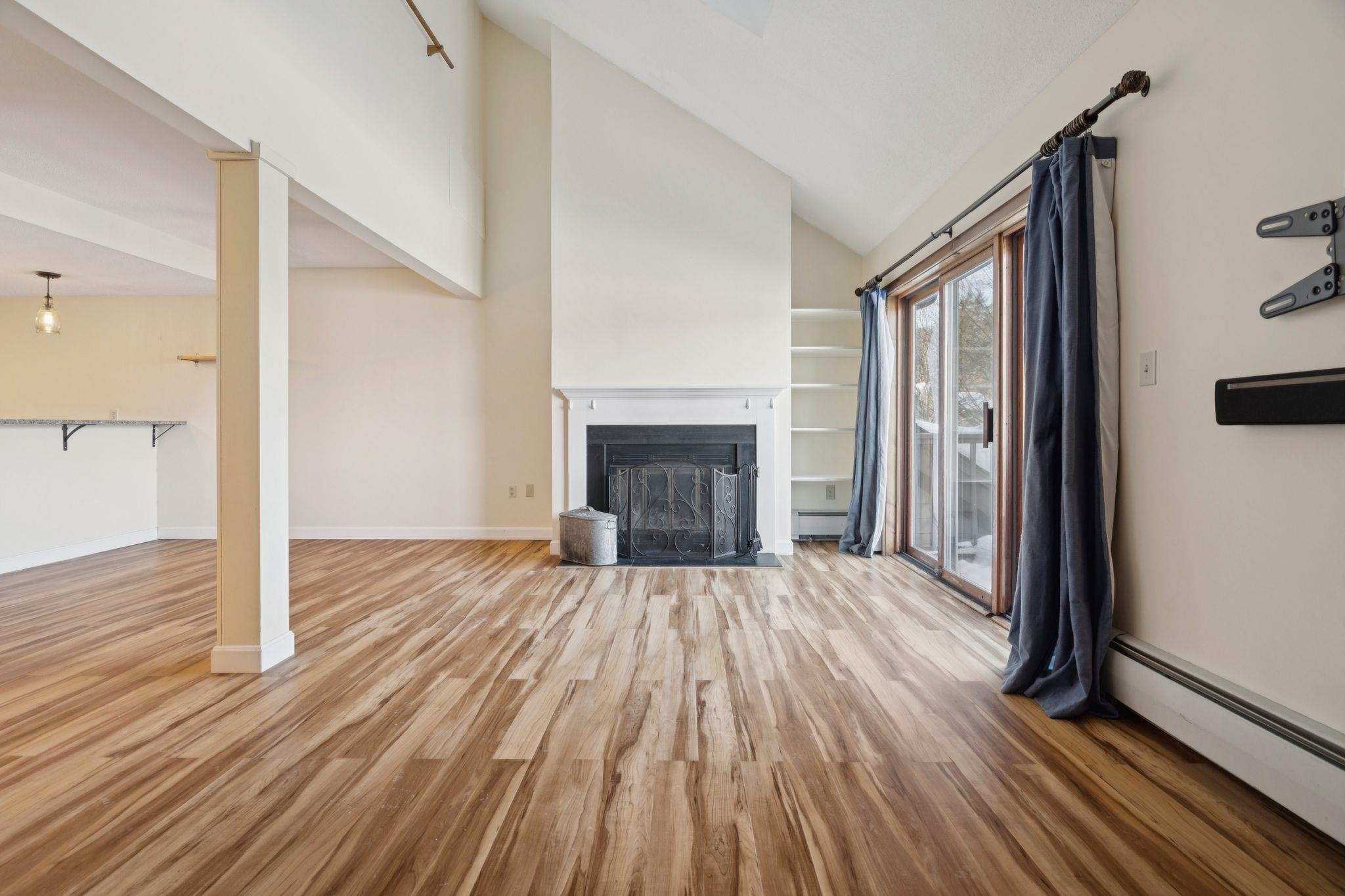 508 Mountains Edge Road Brownsville, VT 05037 - Photo 10 of 32