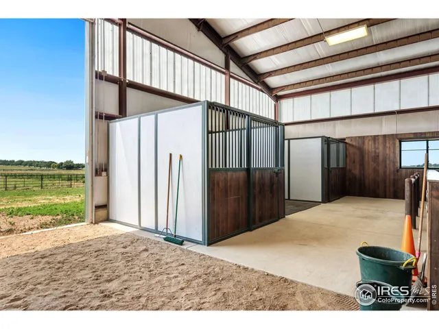 a view of a livingroom with furniture