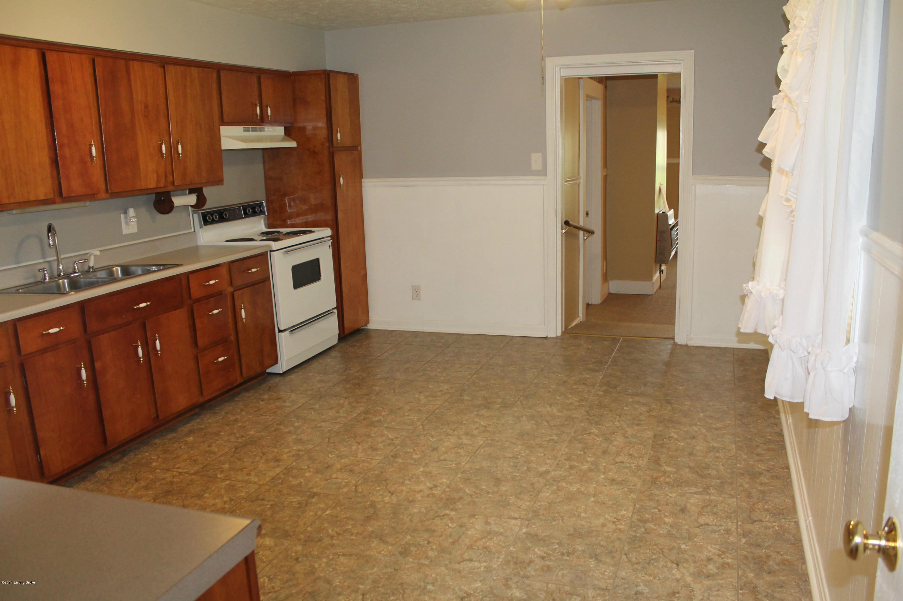 9900 Broad Run Road Louisville, KY 40299 - Photo 17 of 73 IMG_2097