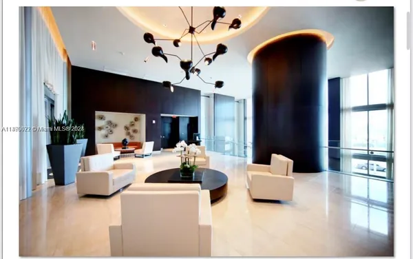 $749,000 | 900 Biscayne Boulevard, Unit 4904, Miami, FL 33132